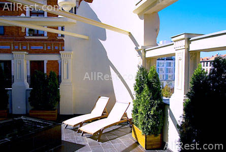 Room Mate Alicia 20